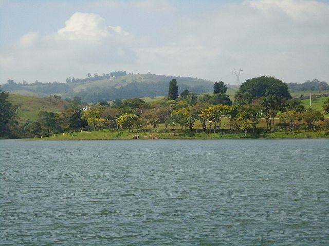Lindo lote à venda no Sete Lagos