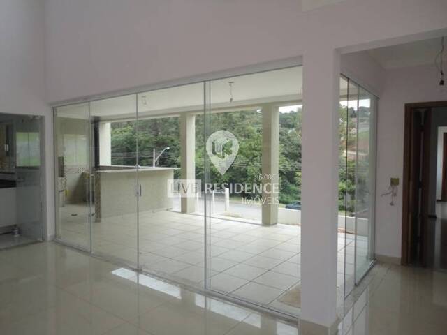 #201 - Casa em condomínio ou Chácara para Venda em Itatiba - SP