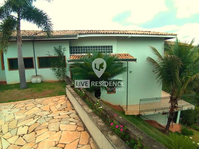 #5301 - Casa em condomínio ou Chácara para Venda em Itatiba - SP