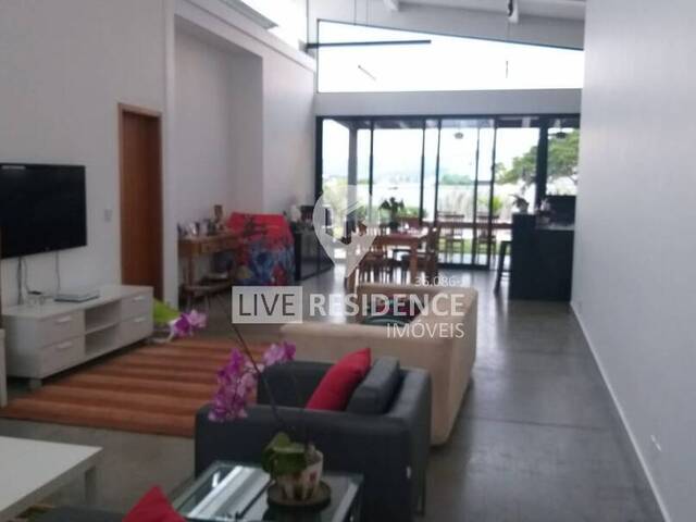 #5654 - Casa em condomínio ou Chácara para Venda em Itatiba - SP