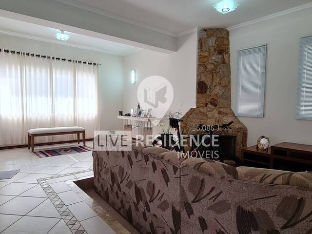 #6584 - Casa em condomínio ou Chácara para Venda em Itatiba - SP
