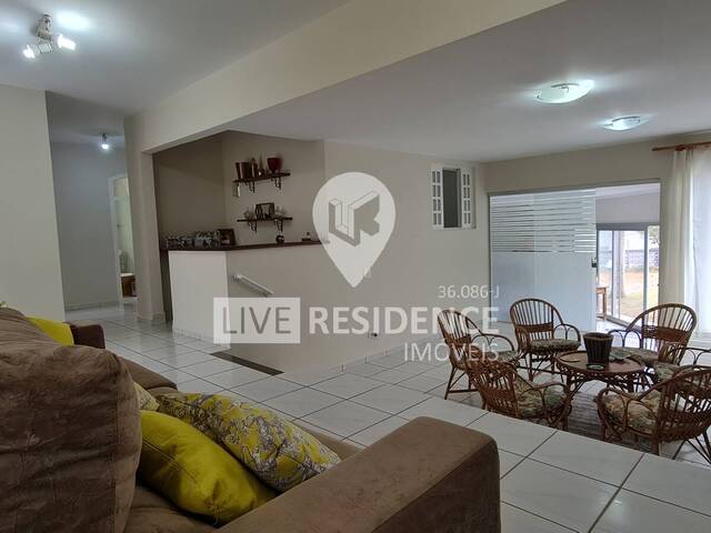 #6645 - Casa em condomínio ou Chácara para Venda em Itatiba - SP