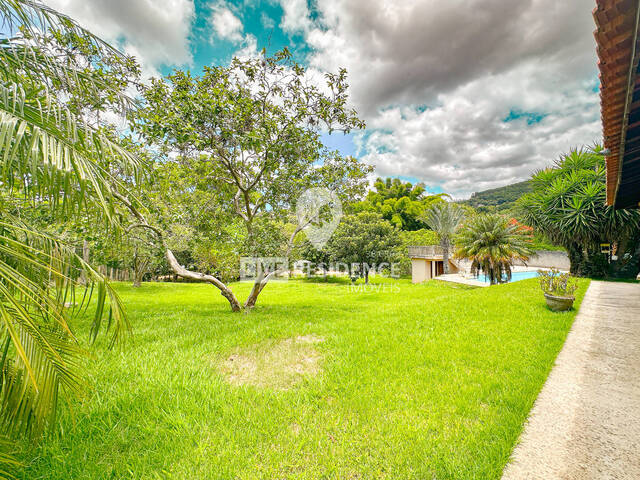 #6875 - Casa em condomínio ou Chácara para Venda em Itatiba - SP