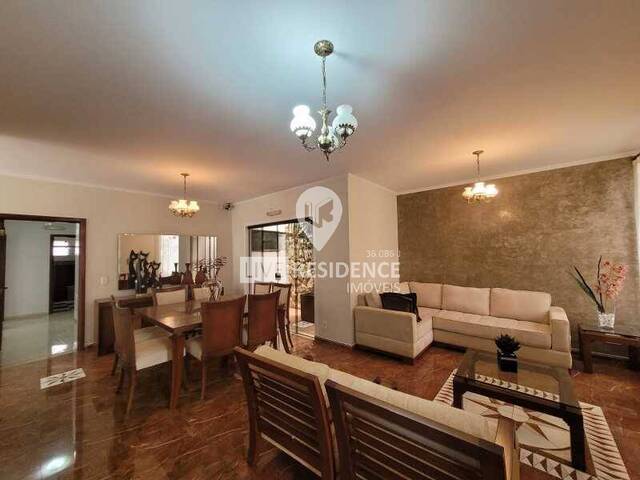 #7387 - Casa para Venda em Itatiba - SP