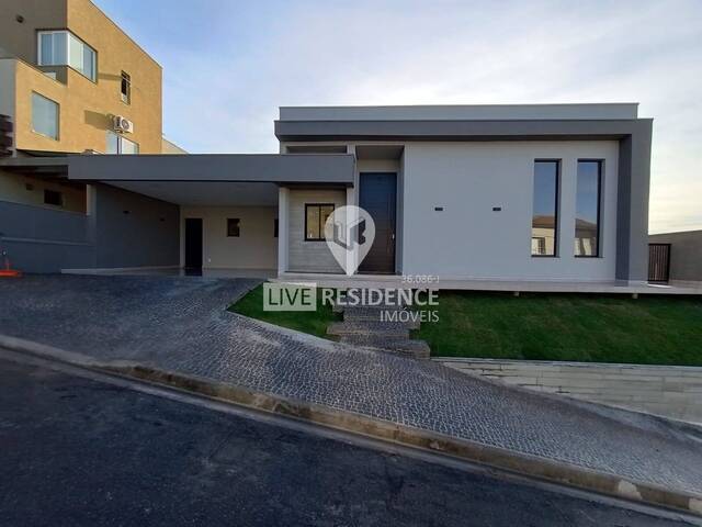 #7486 - Casa em condomínio ou Chácara para Venda em Itatiba - SP