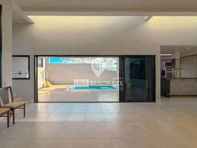 #7564 - Casa em condomínio ou Chácara para Venda em Itatiba - SP