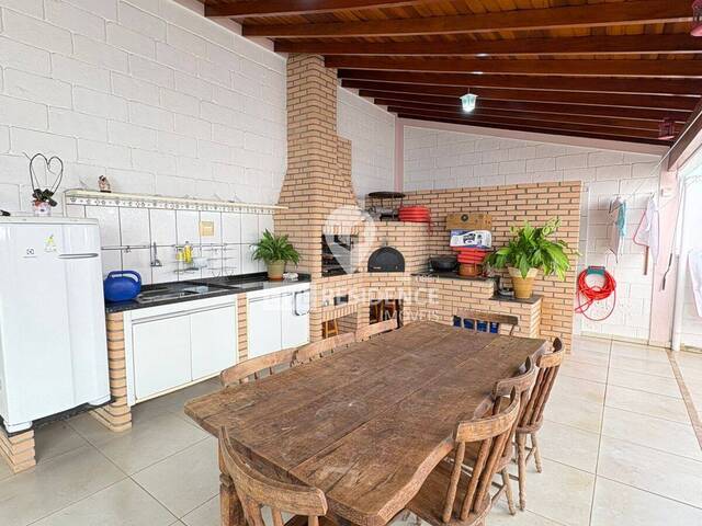 #7567 - Casa em condomínio ou Chácara para Venda em Itatiba - SP