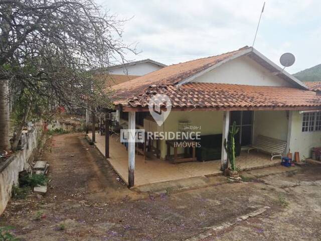 #7694 - Casa em condomínio ou Chácara para Venda em Itatiba - SP