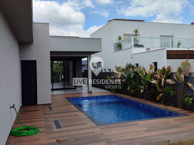 #7726 - Casa em condomínio ou Chácara para Venda em Itatiba - SP