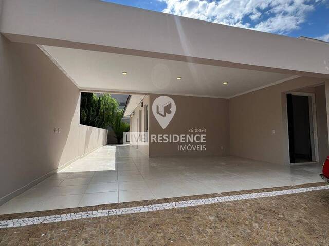 #7824 - Casa em condomínio ou Chácara para Venda em Itatiba - SP