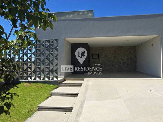 #7858 - Casa em condomínio ou Chácara para Venda em Itatiba - SP