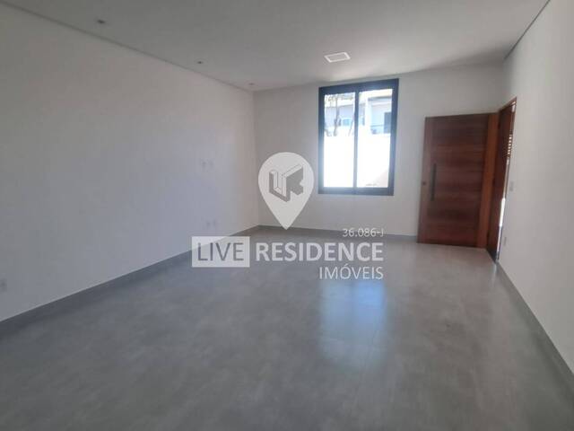 #7795 - Casa para Venda em Itatiba - SP