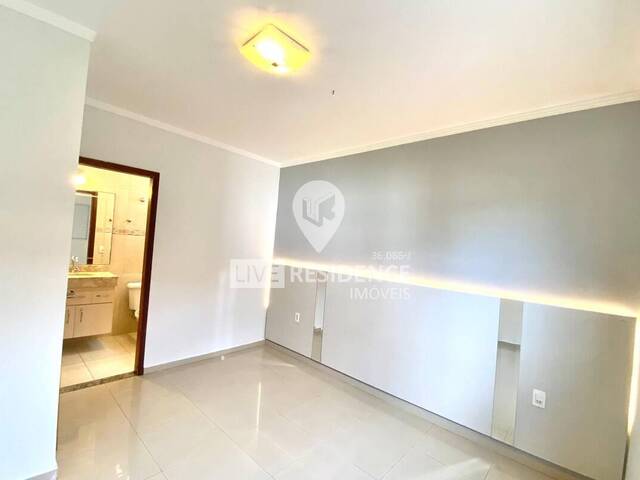#7938 - Casa para Venda em Itatiba - SP