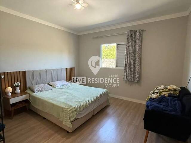 #7951 - Casa para Venda em Itatiba - SP