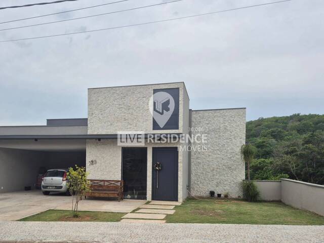 #7957 - Casa em condomínio ou Chácara para Venda em Itatiba - SP