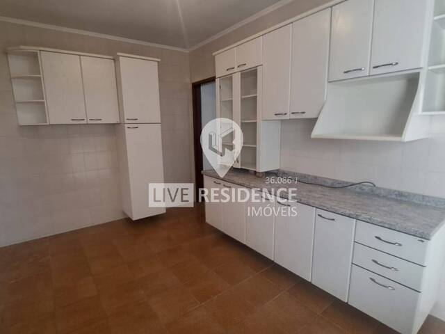 #7970 - Casa para Venda em Itatiba - SP