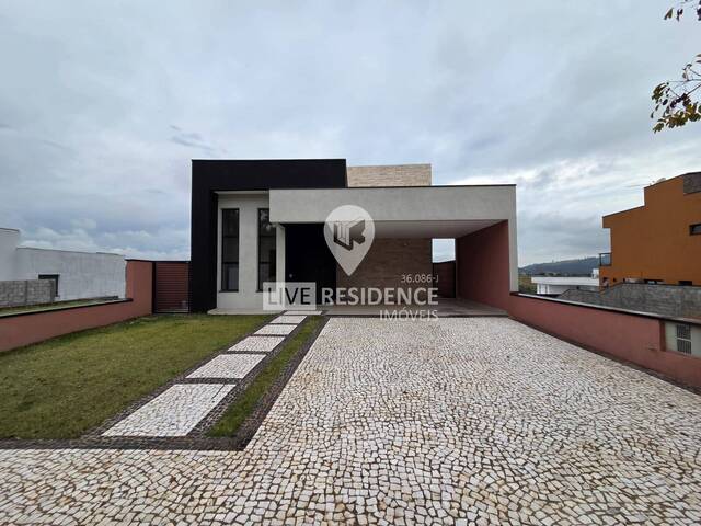 #7981 - Casa para Venda em Itatiba - SP