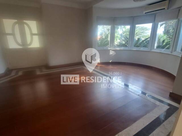 #8030 - Casa em condomínio ou Chácara para Venda em Itatiba - SP