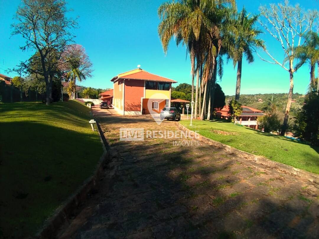 Imobiliária Vende Condomínio terreno 5.000m² com 6 suítes