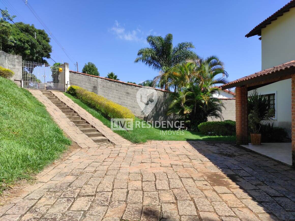 Casa à venda com 4 quartos, 453m² - Foto 3