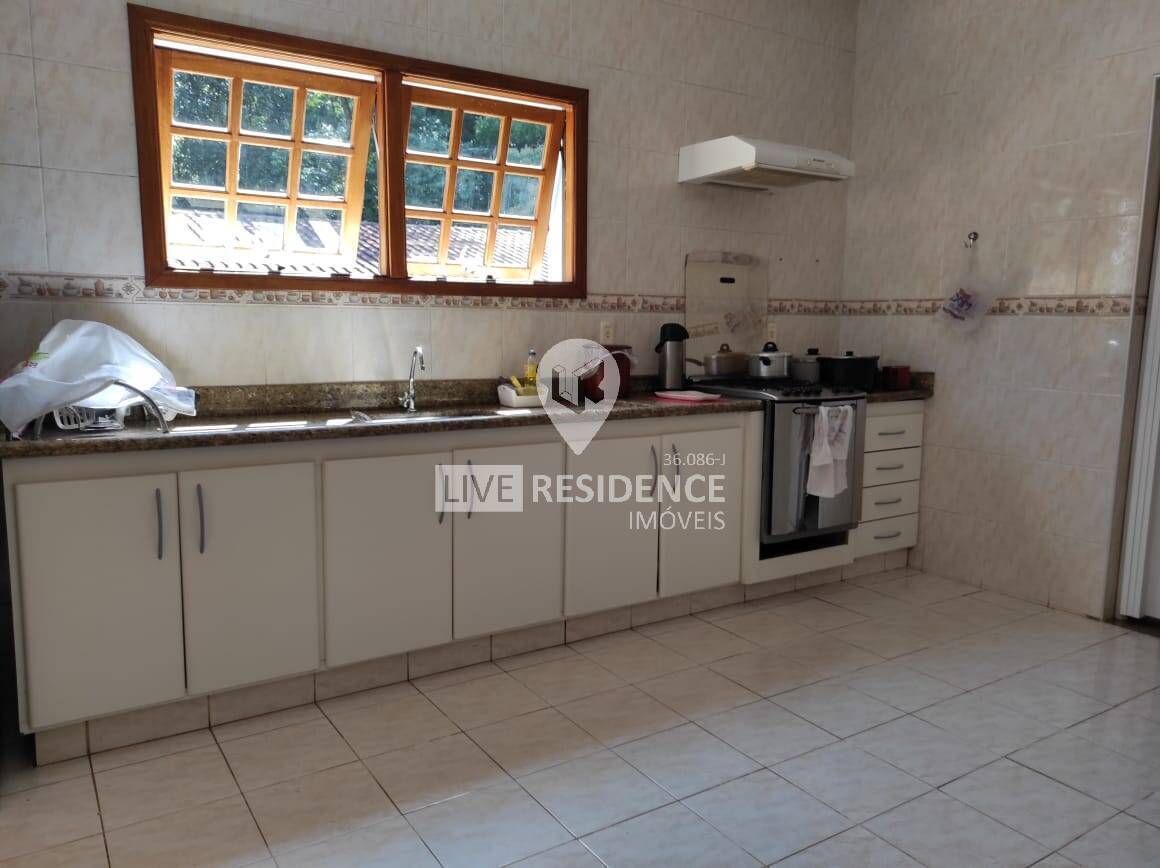 Casa à venda com 4 quartos, 453m² - Foto 22