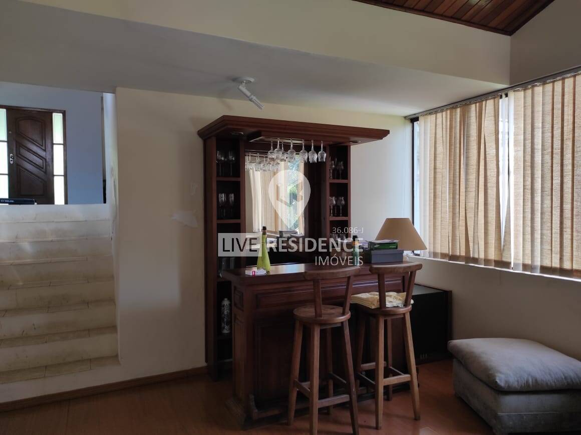 Casa à venda com 4 quartos, 453m² - Foto 25