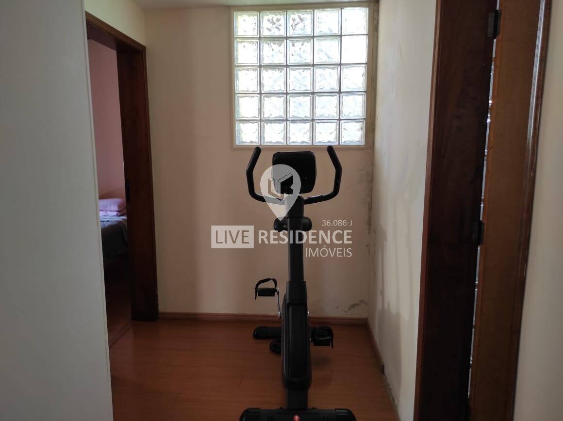 Casa à venda com 4 quartos, 453m² - Foto 27