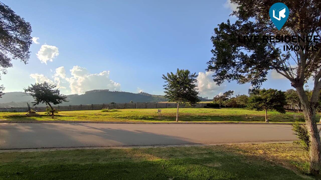 Terreno à venda Dona Carolina Itatiba SP, condomínio