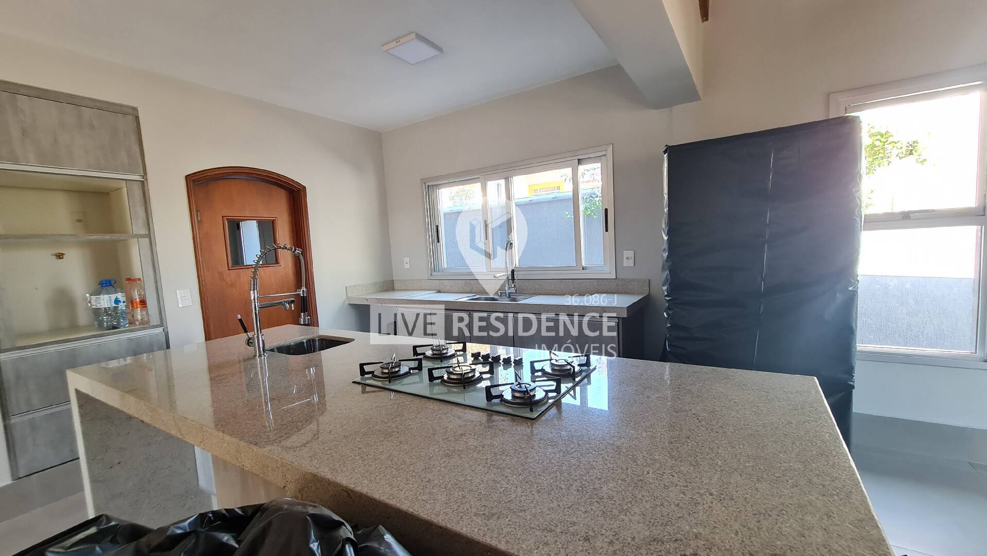 Casa à venda com 6 quartos, 452m² - Foto 11