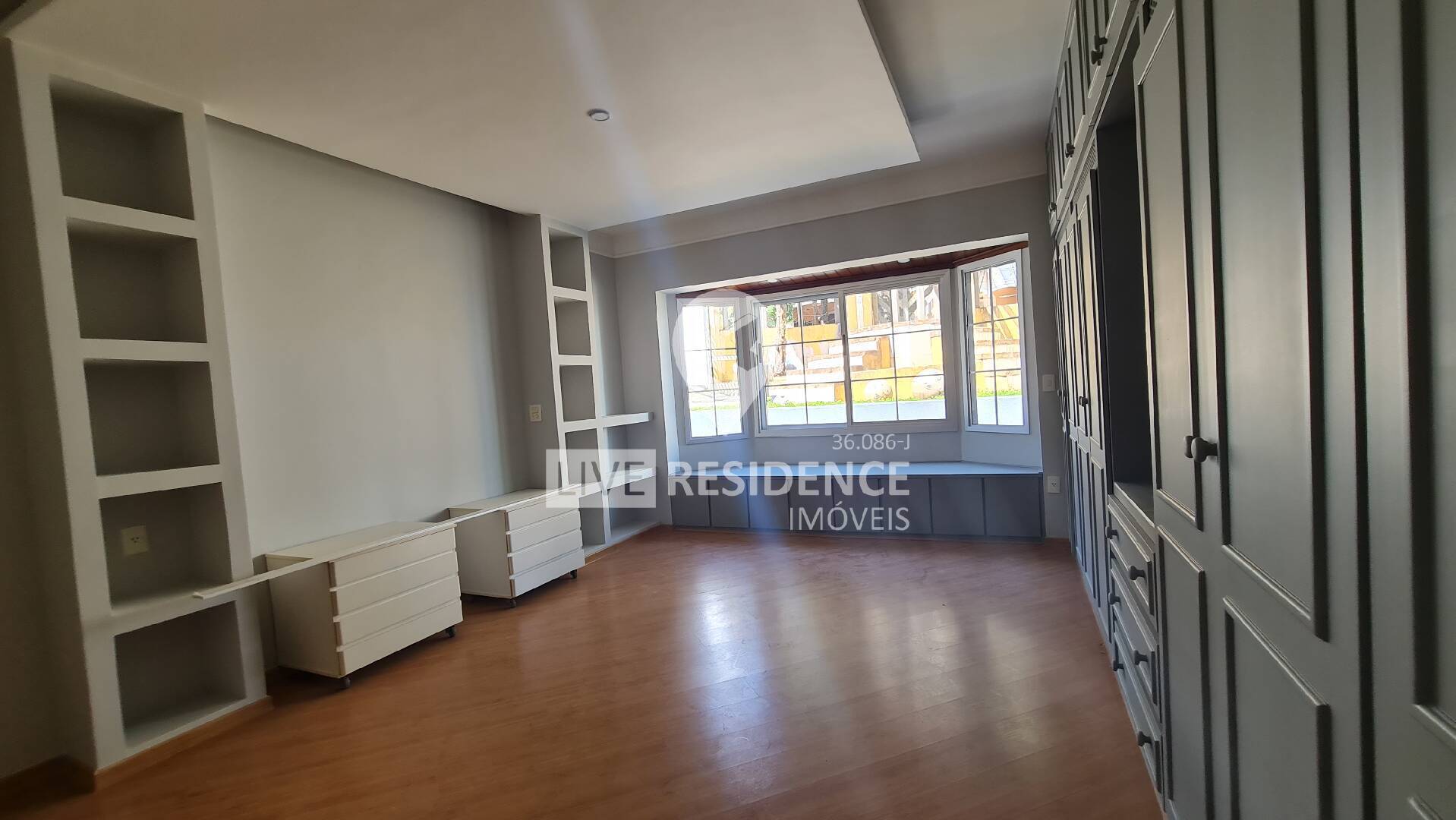 Casa à venda com 6 quartos, 452m² - Foto 16