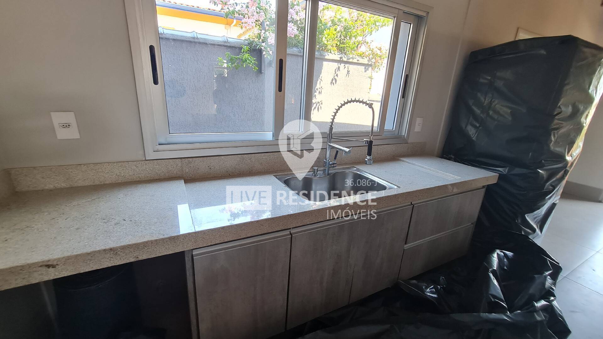 Casa à venda com 6 quartos, 452m² - Foto 12