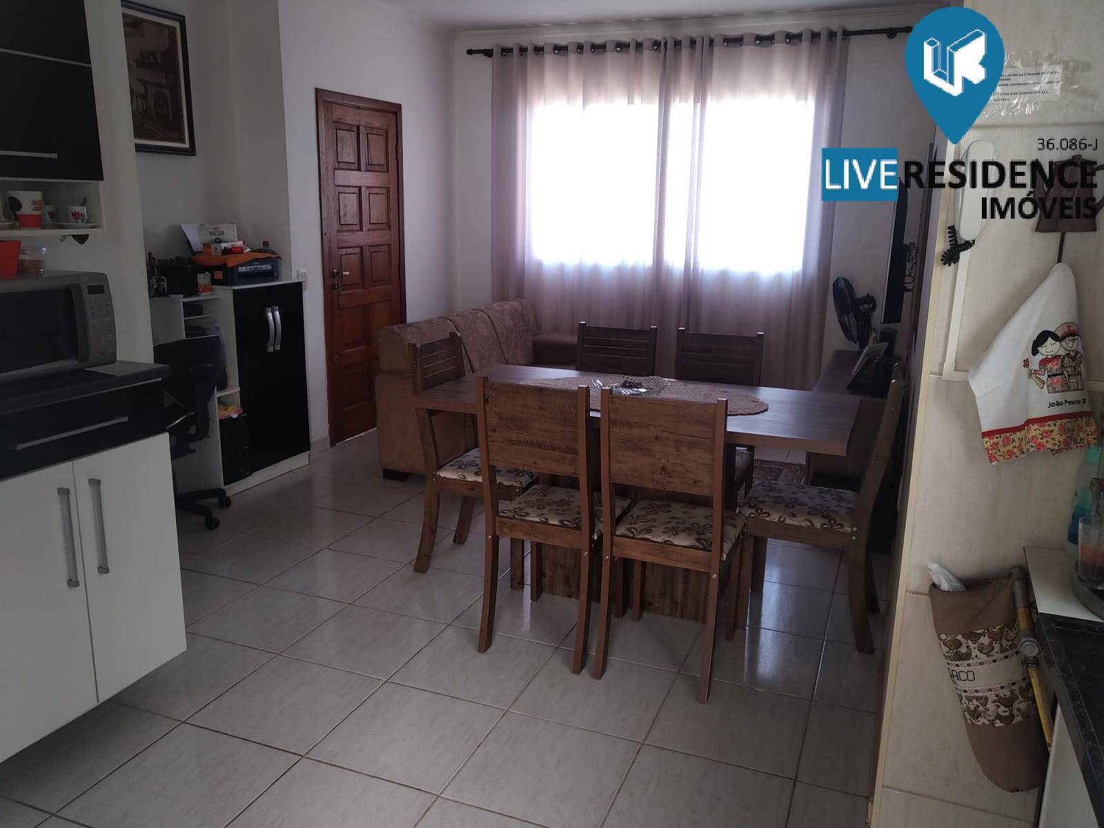 Casa à venda com 2 quartos, 169m² - Foto 4
