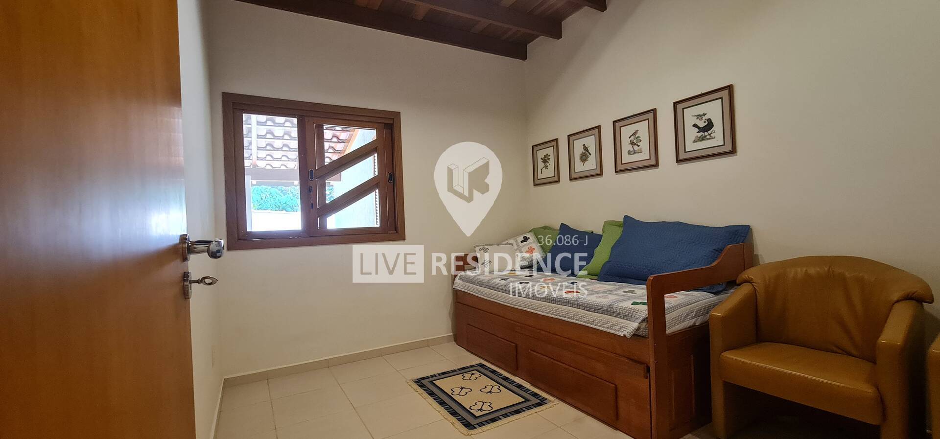 Casa à venda com 3 quartos, 214m² - Foto 8