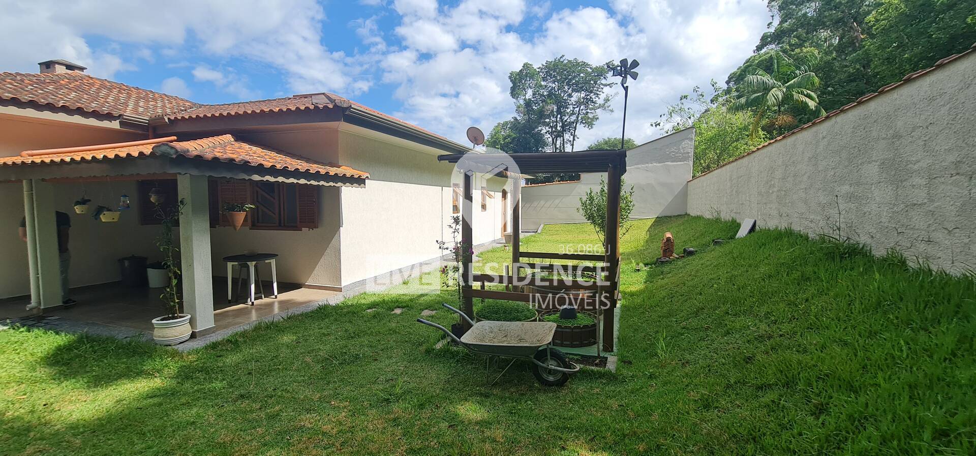 Casa à venda com 3 quartos, 214m² - Foto 21