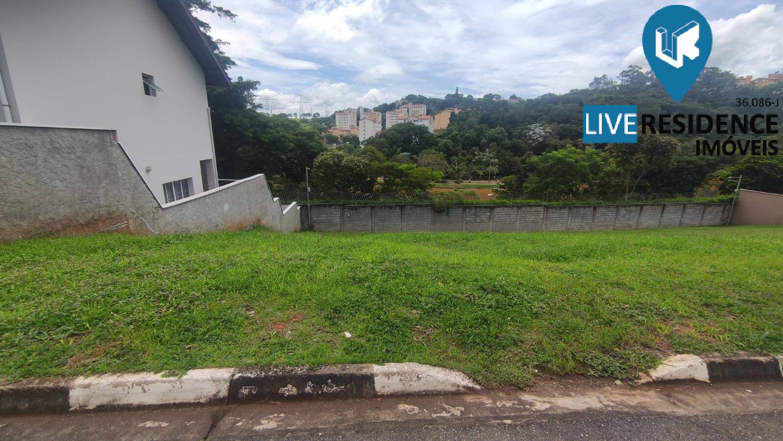 Terreno à venda no Condomínio Dolce Vitta!!! Live Residence Imóveis