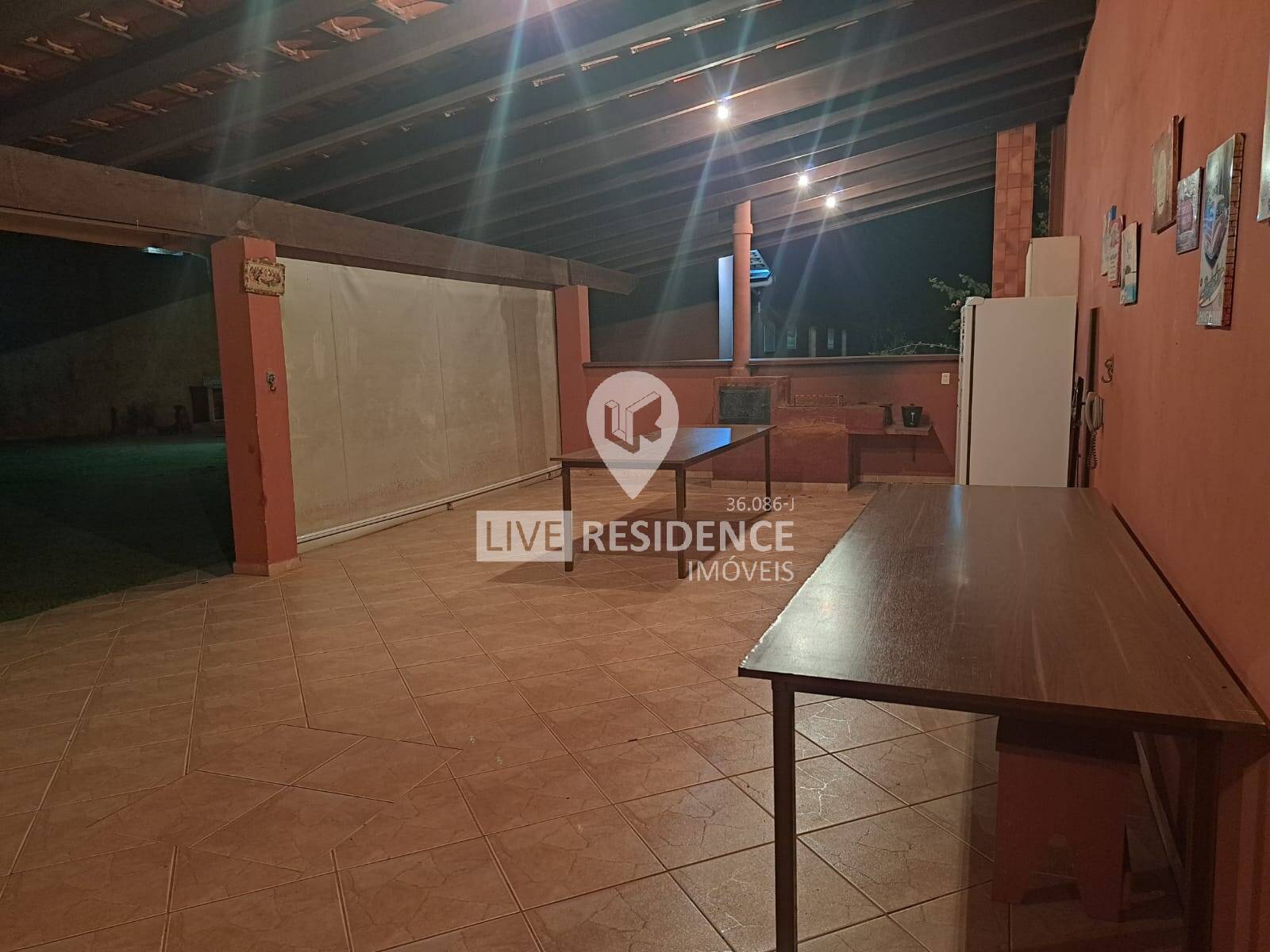 Casa à venda com 3 quartos, 340m² - Foto 32