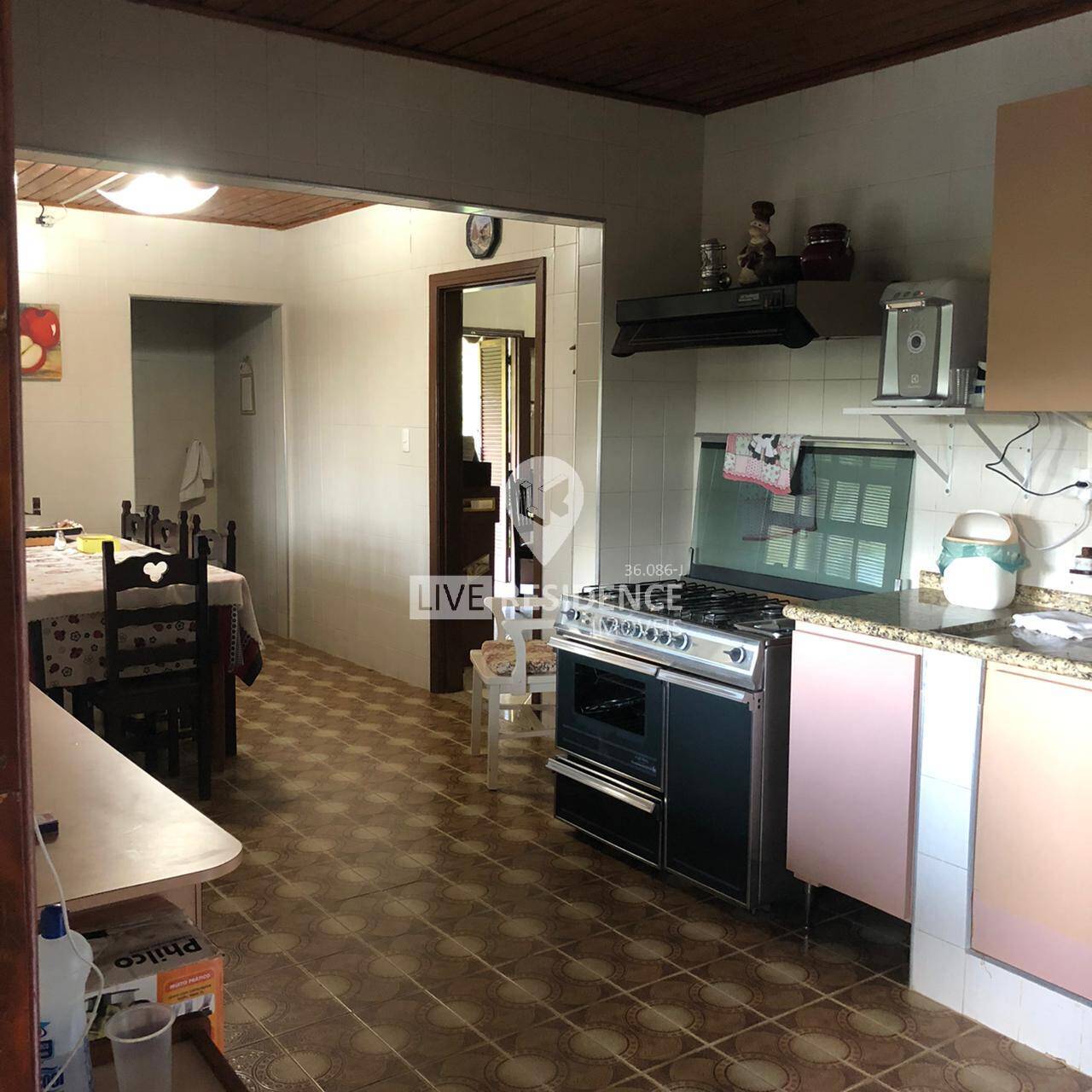 Casa à venda com 4 quartos, 350m² - Foto 17