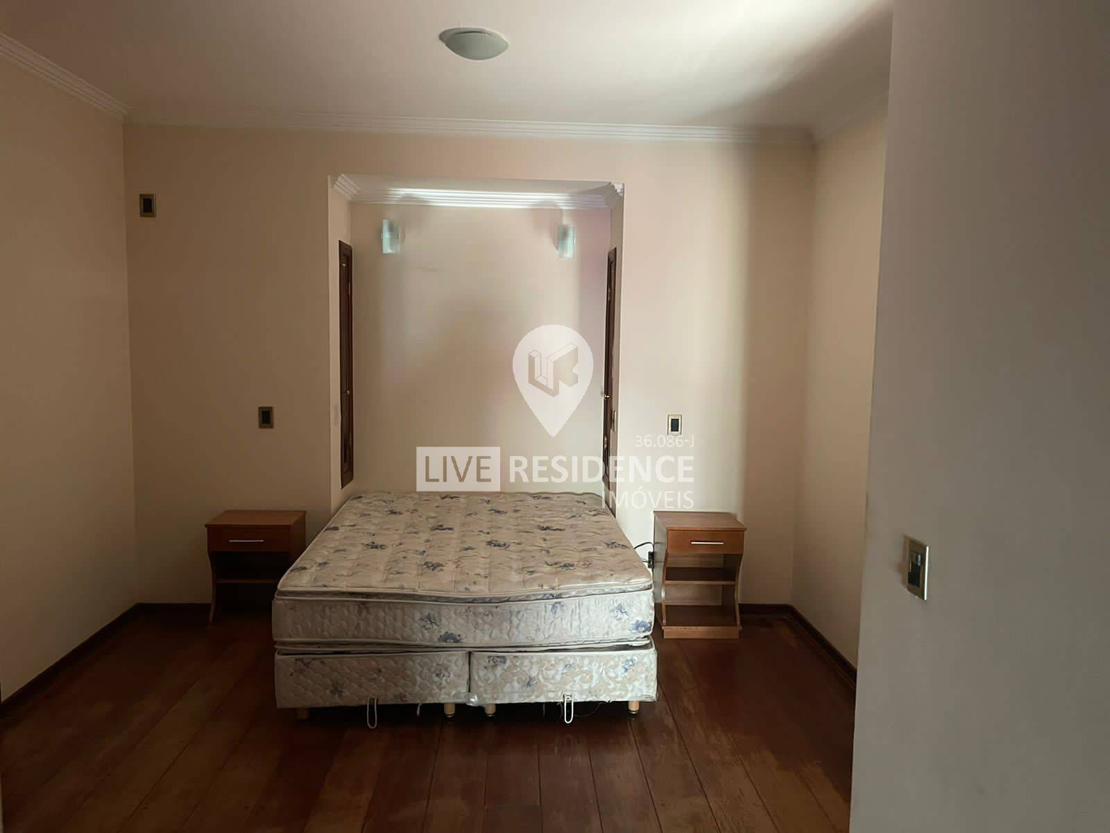 Casa à venda com 8 quartos, 991m² - Foto 5