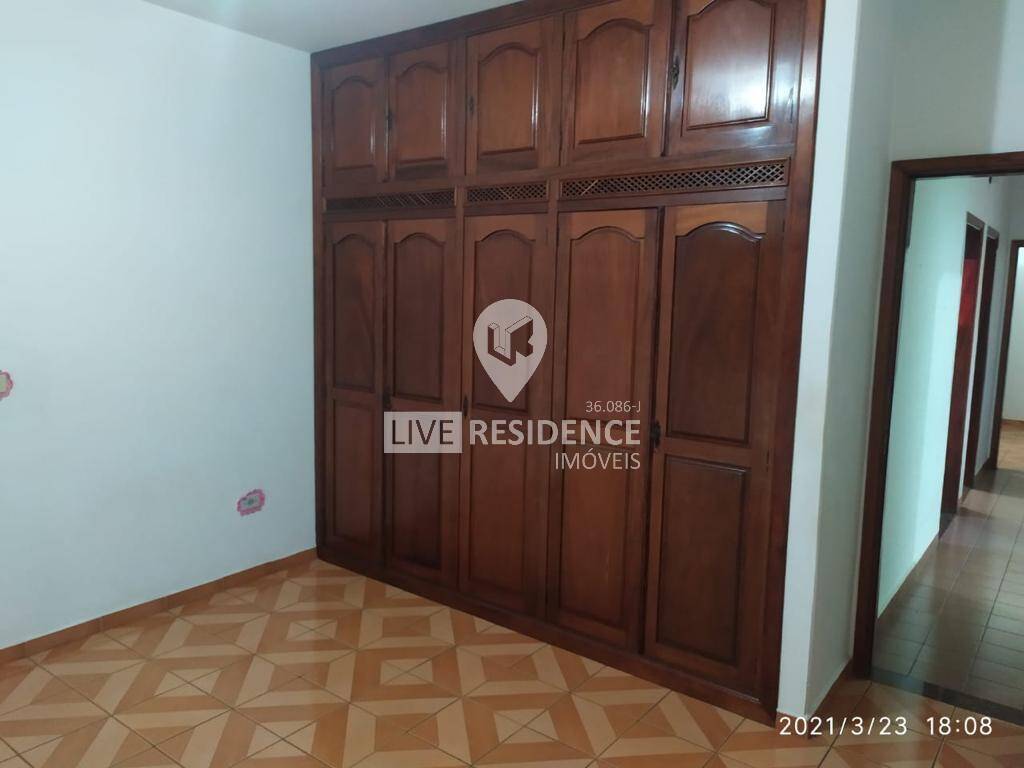 Casa à venda com 3 quartos, 159m² - Foto 9