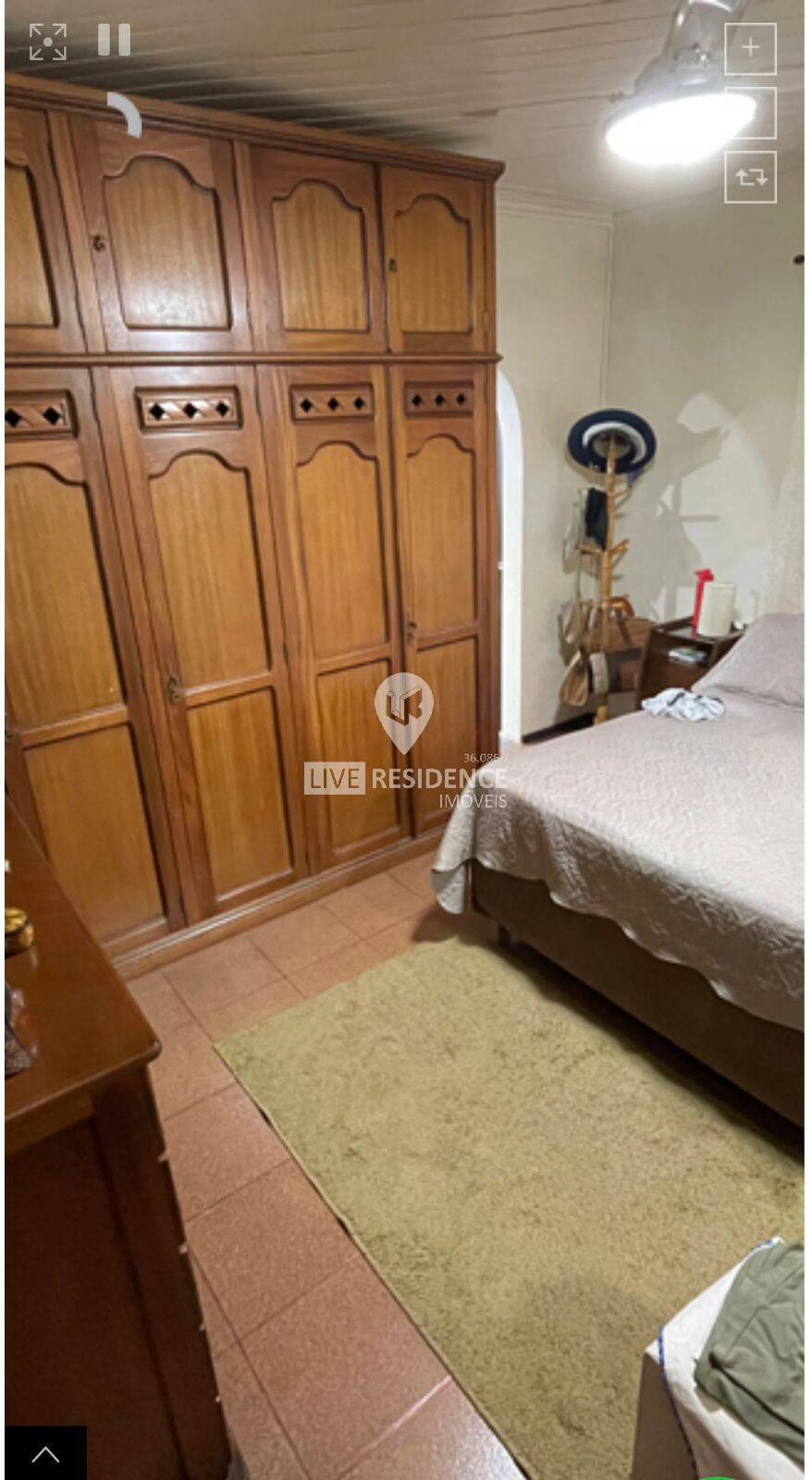 Casa à venda com 6 quartos, 262m² - Foto 13