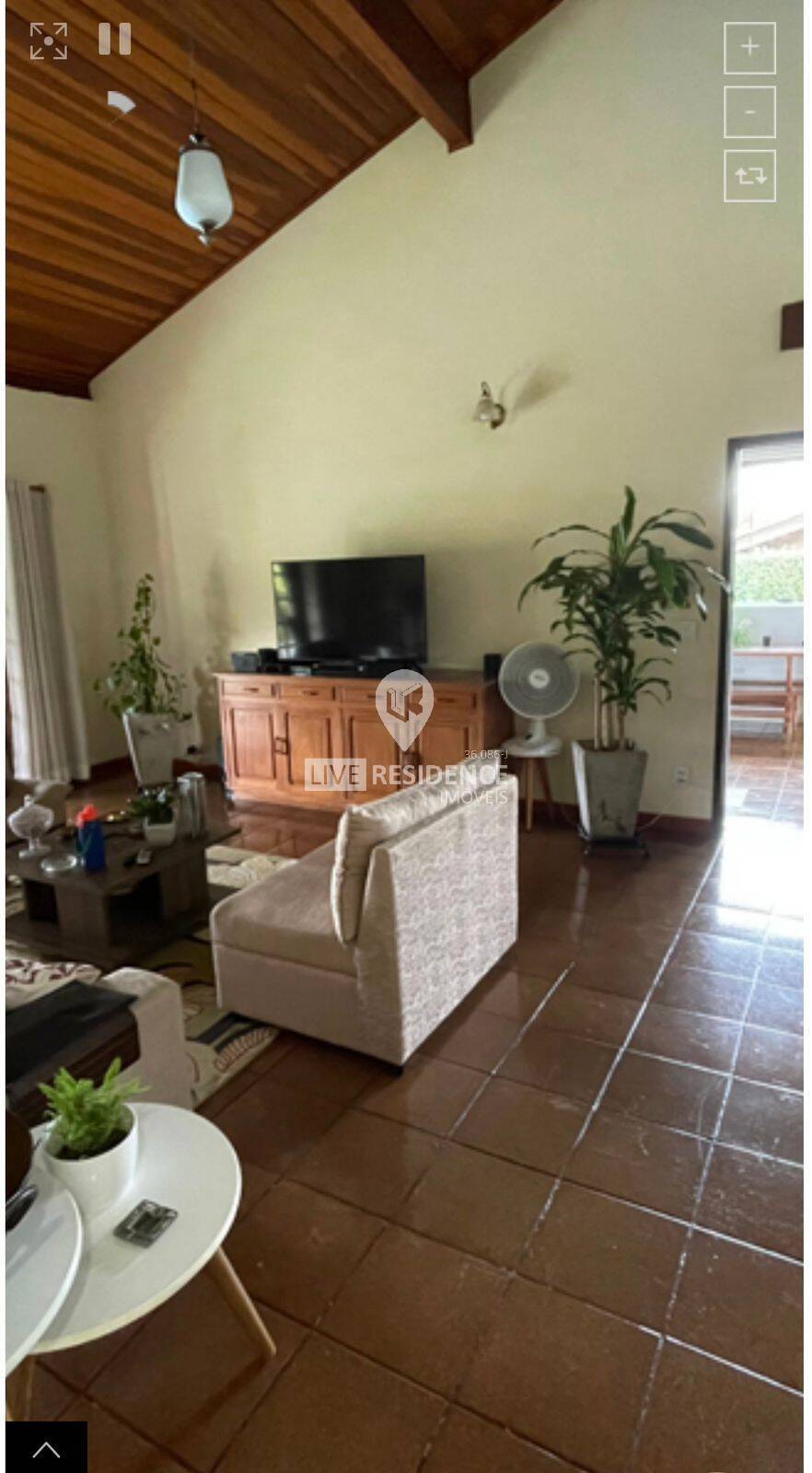 Casa à venda com 6 quartos, 262m² - Foto 11