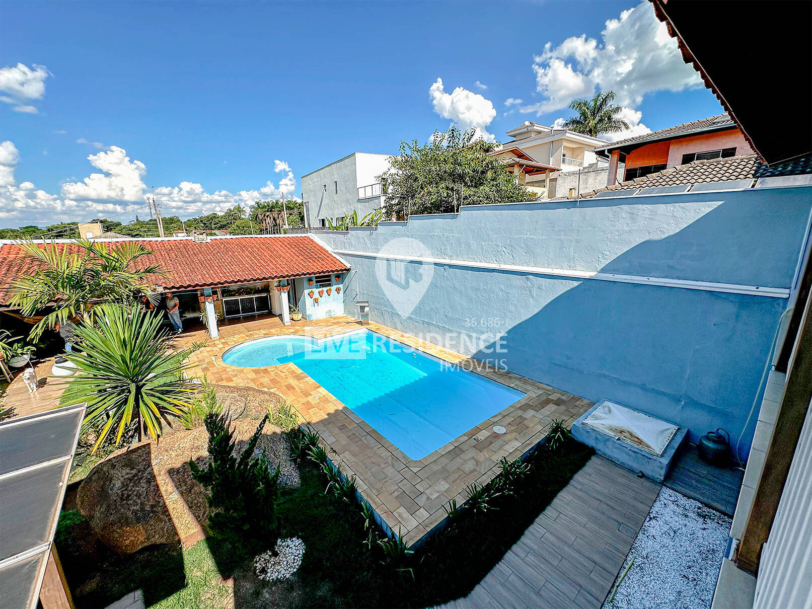 Casa residencia com piscina na cidade de Itatiba/SP