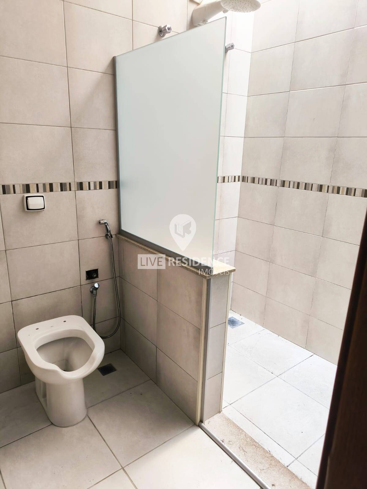 Casa à venda com 4 quartos, 241m² - Foto 37