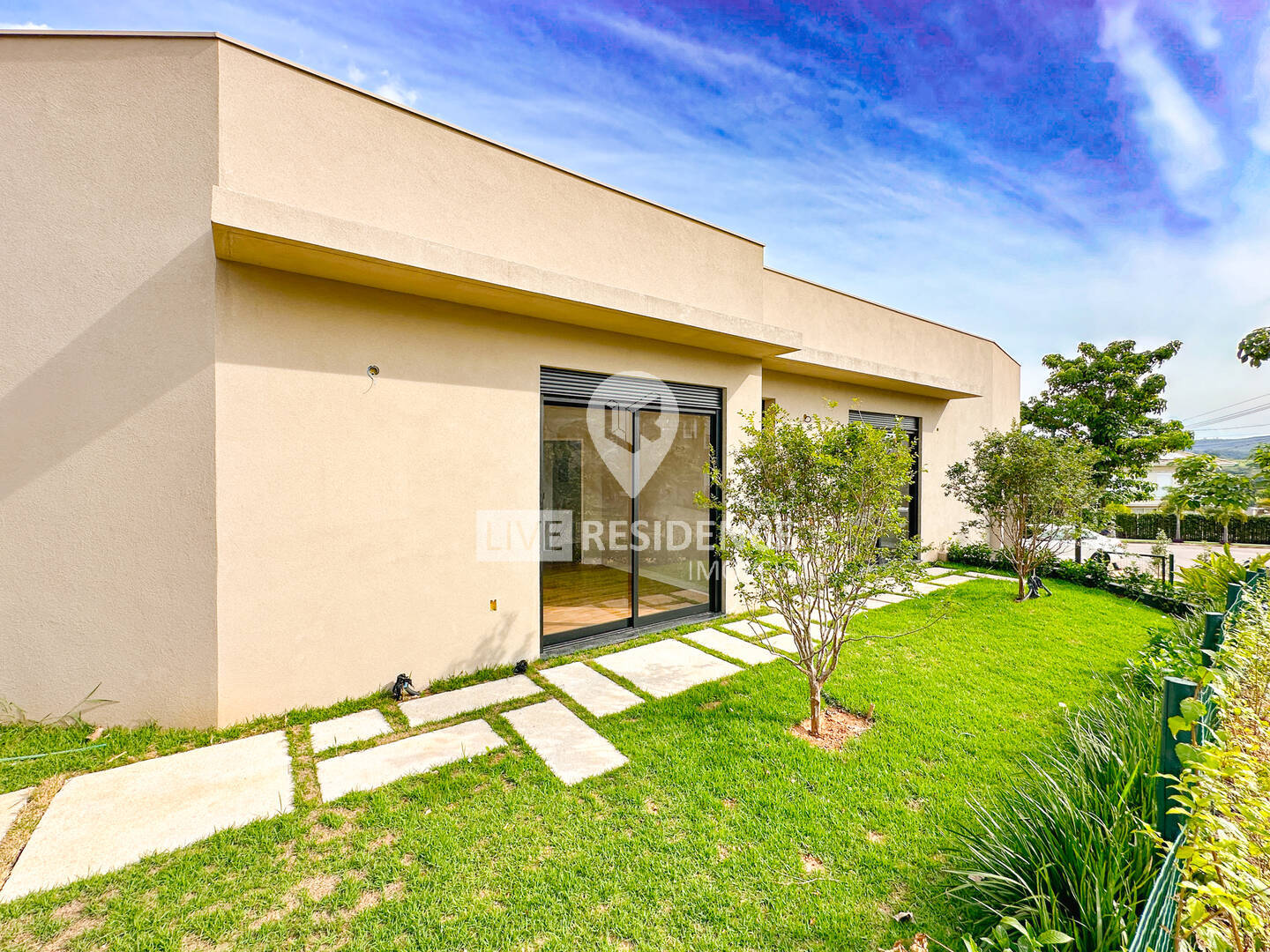 Casa à venda com 3 quartos, 223m² - Foto 9