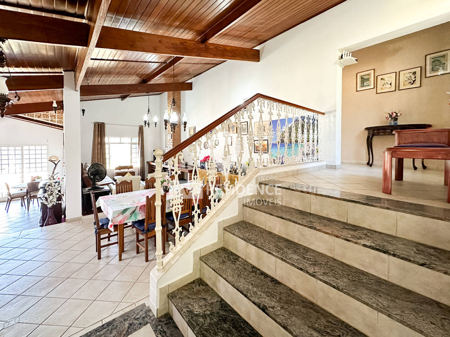 Casa à venda com 3 quartos, 254m² - Foto 14