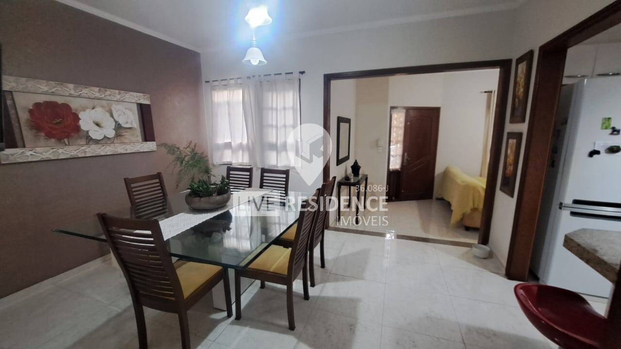 Casa, 4 quartos, 200 m² - Foto 31