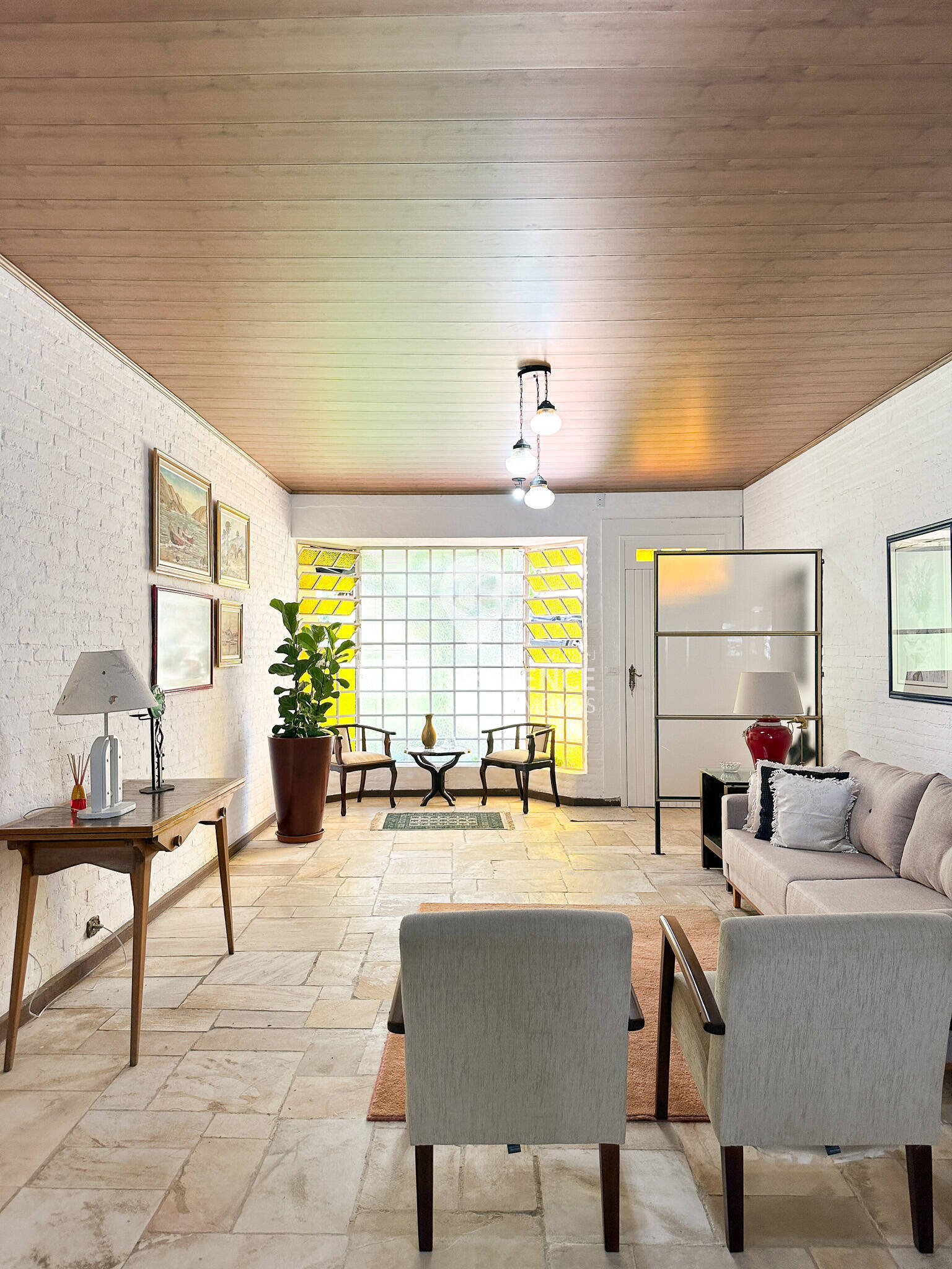 Casa à venda com 3 quartos, 615m² - Foto 2