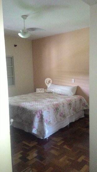 Casa à venda com 3 quartos, 307m² - Foto 6