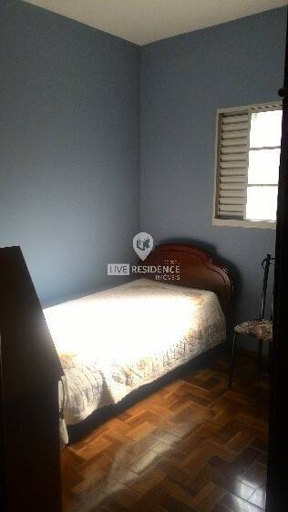 Casa à venda com 3 quartos, 307m² - Foto 5