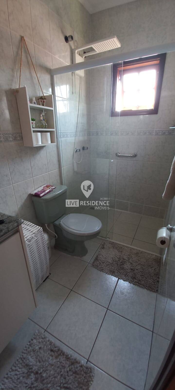 Casa à venda com 3 quartos, 260m² - Foto 2